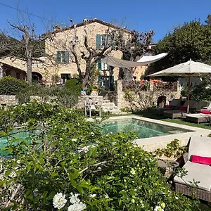 Les Rosees France